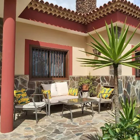 Grosszugiges Ferienhaus Mit Pool Fur 20 Personen Auf Teneriffa Mit Blick Auf Teide * Лас Гальетас